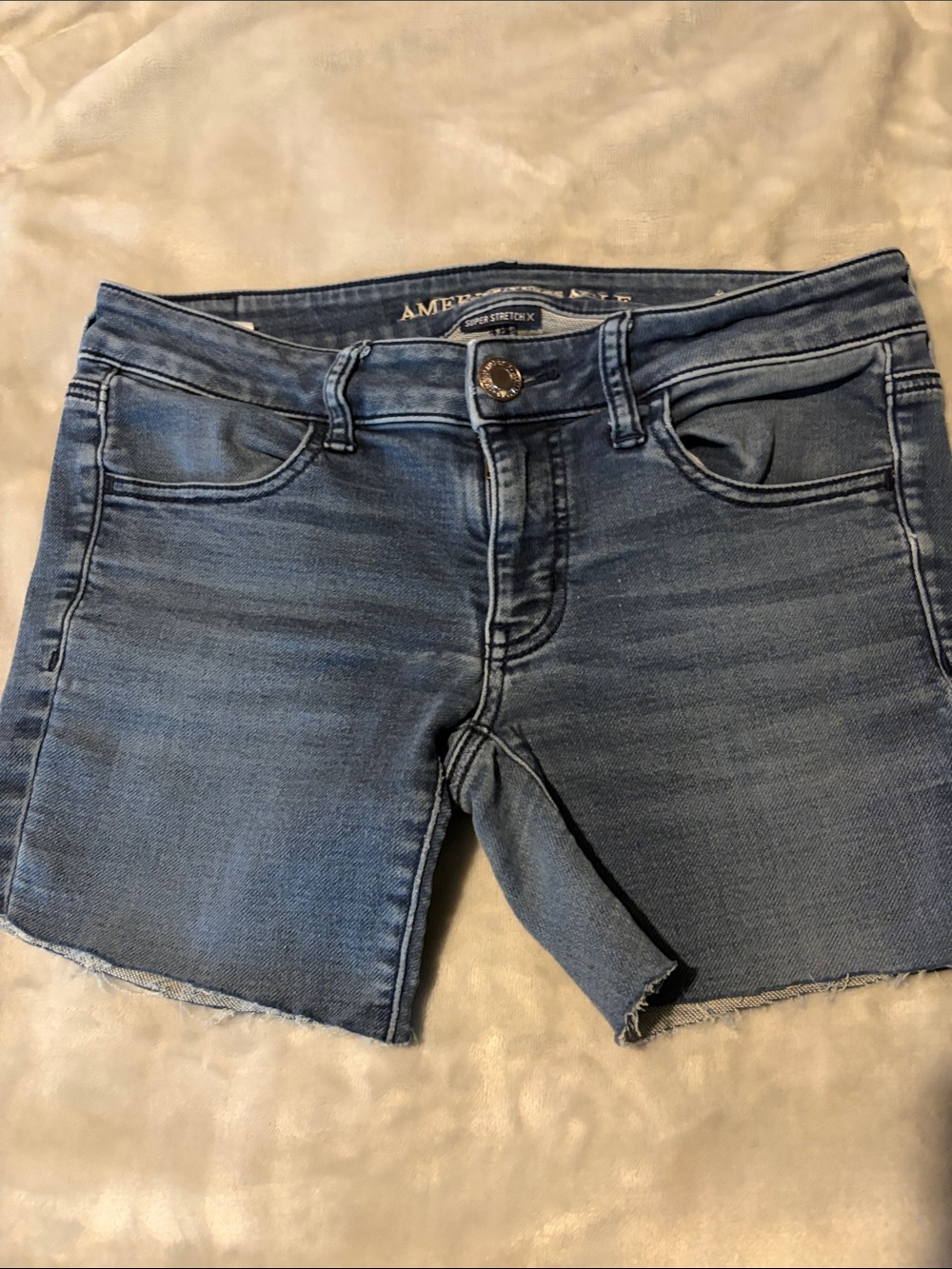 American Eagle Outfitters Women's Blue Cropped Denim Shorts